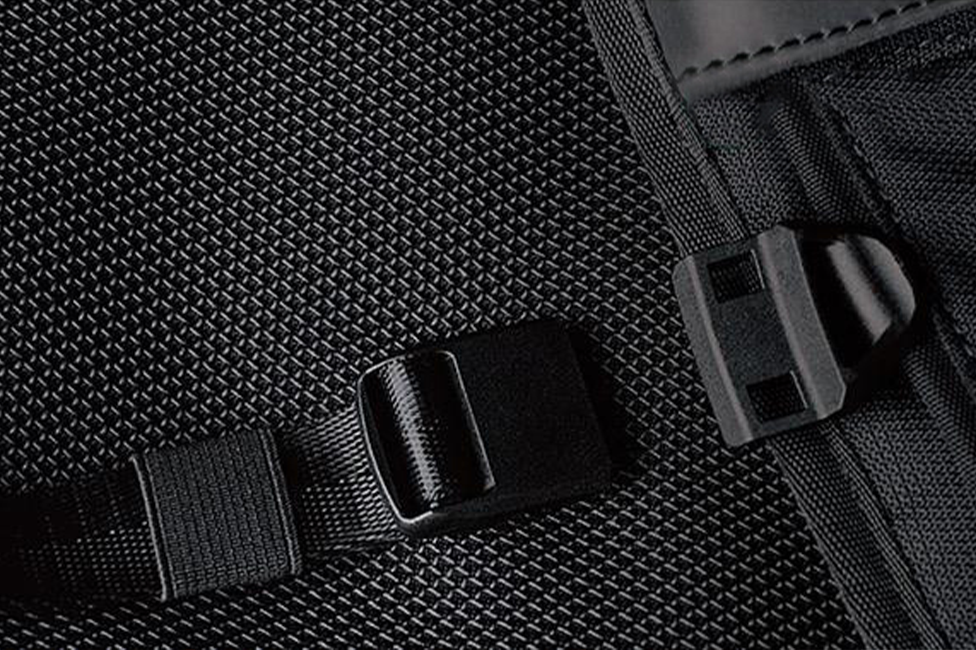 Magnetic Sternum Strap