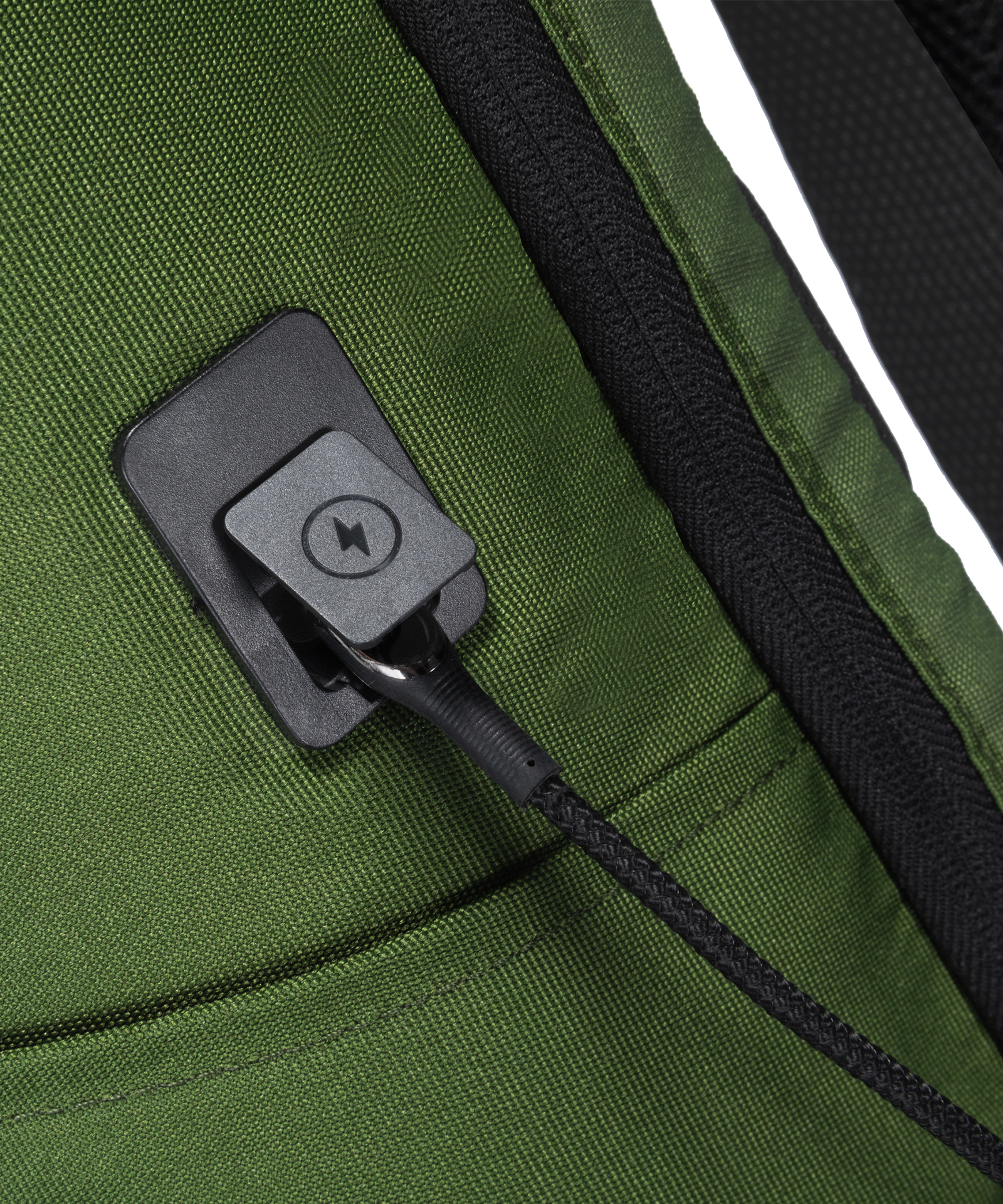 kepler_overnighter_backpack_with_fast_charging_PD_65