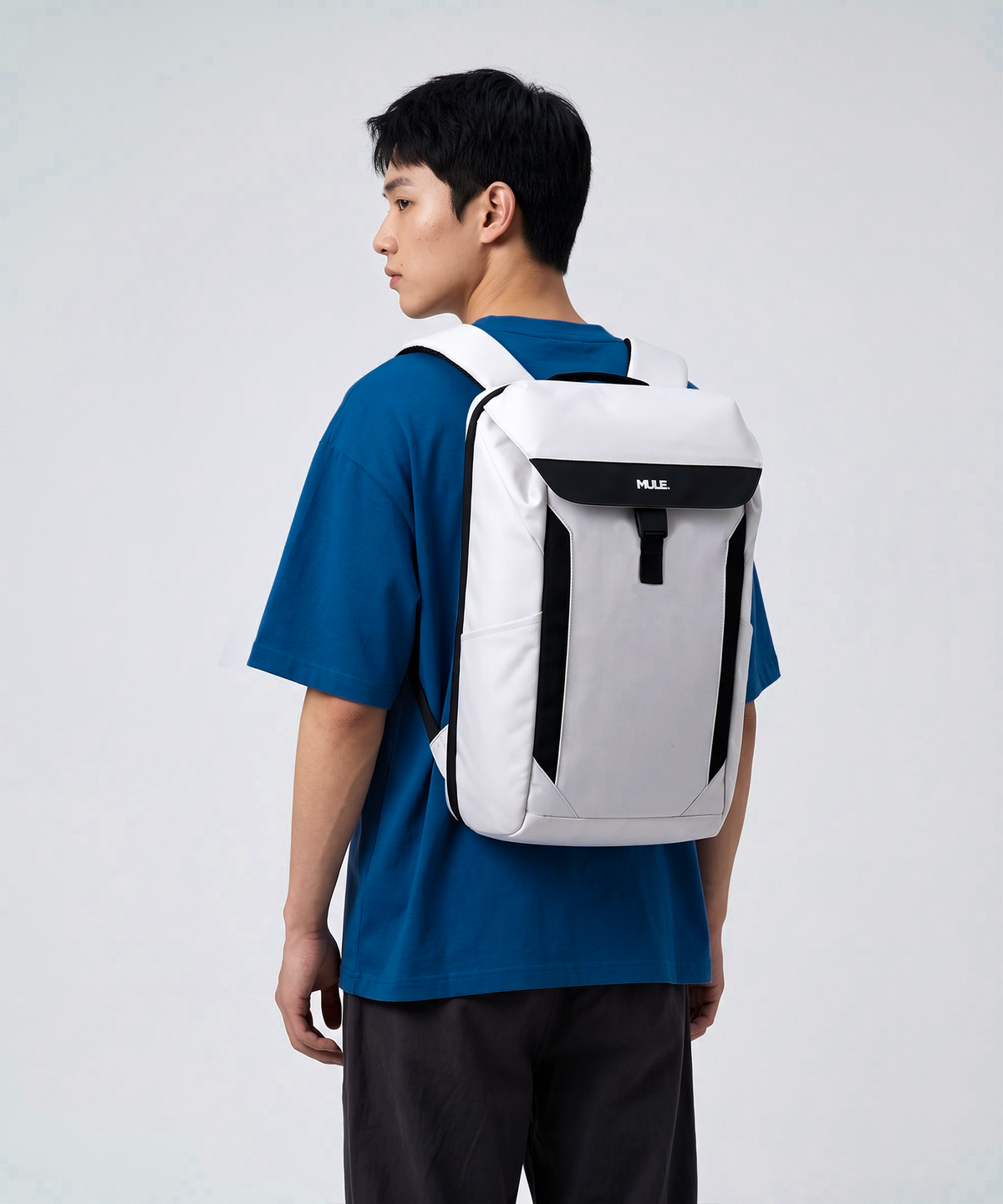 kepler everyday travel backpack white